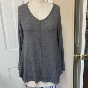 Sinuous Ribbed Bottom V Neck Super Soft Pullover, sizes S & M- NWT